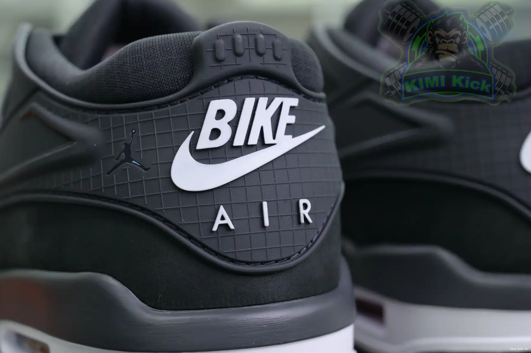 RM Nigel Jordan Air 4 Kimikick “Anthracite” Sylvester x Jordan SP 0429
